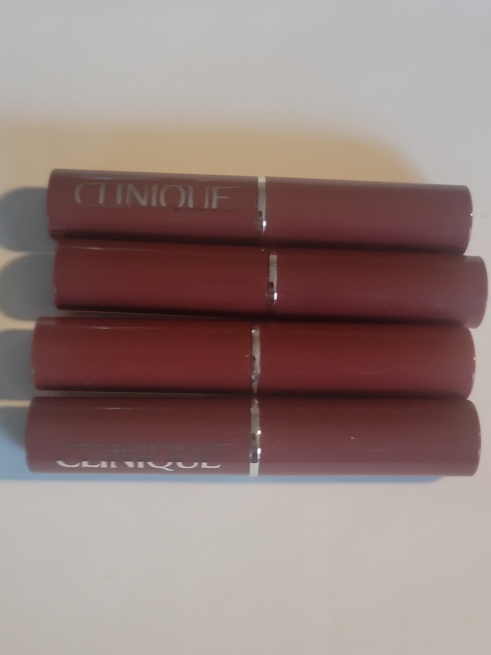 Clinique Almost Lipstick in Black Honey — Sheer Tinted Balm (Brown) - Picture 4 of 4